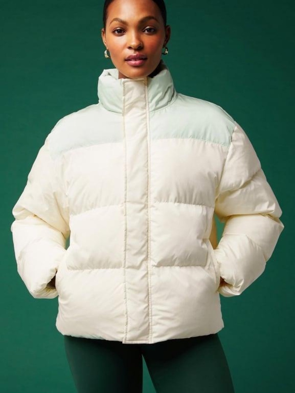Fabletics Essential Puffer Jacket in Bone/Faded Mint Shine, size Medium. 🤍